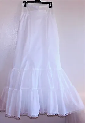 David's Bridal White Petticoat Slip Mermaid Fitted Hip Stiff Tulle Flounce 10 • $17.50