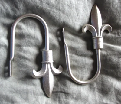 £5 • Buy Curtain Hold Backs Silver Metal Fleur De Lys Design As Photos