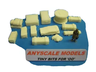 £3.50 • Buy Oo Gauge Resin Boxes Tarpaulins And Cable Drum  13 Piece Set       052
