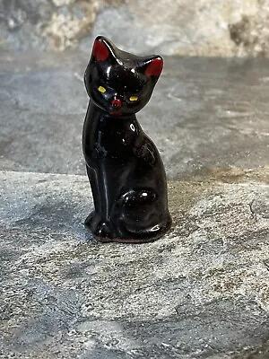 Black Cat Figurine 3  Sitting Kitty Vintage • $9.99