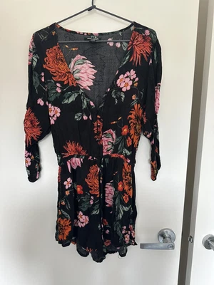 $12.20 • Buy Billabong Long Sleeve Jumpsuit Size 10