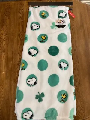 SNOOPY Peanuts St. Patrick's Day 60X70 Throw Blanket Green Clover Free Ship • $33