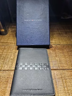 £5 • Buy Tommy Hilfiger Passport Holder New And Boxed