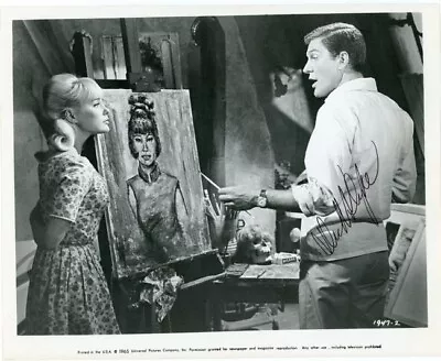 Dick Van Dyke- Signed Vintage Photograph • $40