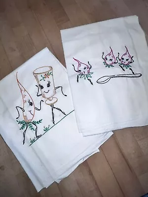 Embroidered Tea Towels Vtg Kitchen Cottage • $8.99