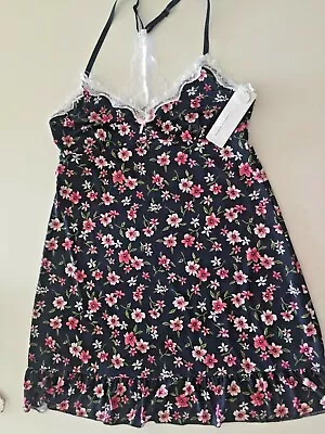 MARILYN MONROE SLEEPWEAR NAVY BLUE WITH DELICATED PINK FLOWERS Size : L • $20