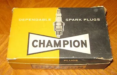 Vintage Champion Spark Plugs NOS In Original Box L 2-J • $15.33