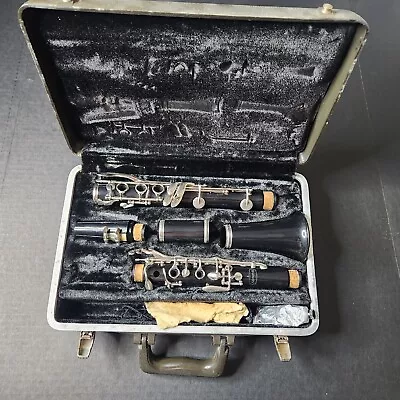 Bundy Resonite Selmer Clarinet 1001631 • $45