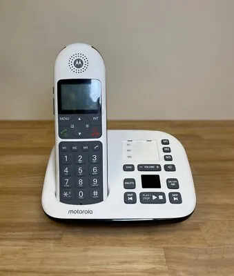 Motorola CD5011 DECT 6.0 Cordless Phone With Answering Machine Call Block And V • $29.99