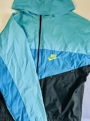 Y2K Vintage Nike Windbreaker Jacket • $34.99