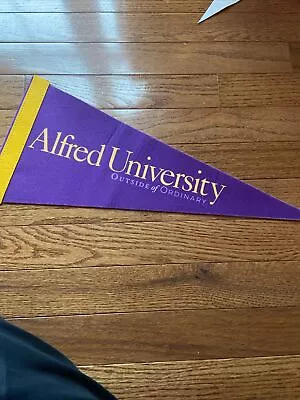 Alfred University College Pennant 18” • $2