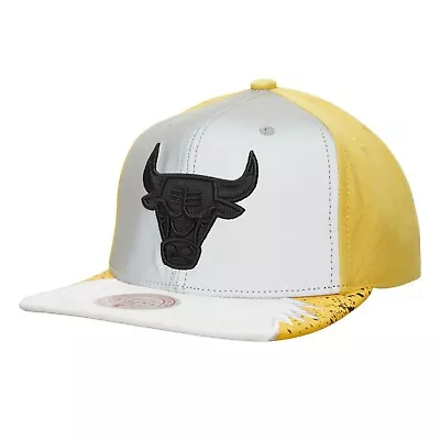 Mitchell & Ness NBA Day 5 Snapback Chicago Bulls White/Yellow *NEW* • $25.99