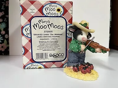 Enesco Mary's Moo Moos Cow Figurine  Do-Si-Do  #372005 • $5.99