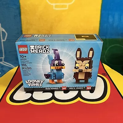 *Retired*LEGO BRICKHEADZ: Road Runner & Wile E. Coyote (40559) • $27