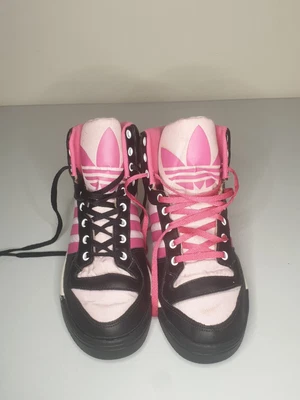 $20.50 • Buy Womens Adidas High Tops Pink And Black Size 7  BIG ADIDAS LOGO 