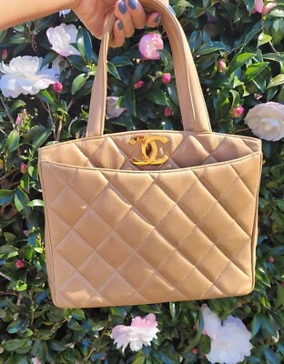 $305 • Buy CHANEL Beige Quilted Matelasse CC Logo Lambskin Tote Hand Bag /4K0014