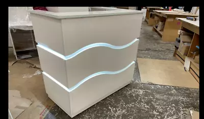£950 • Buy White Gloss Reception Desk Waves Eeffect Led Lights Drawers Locks 1200mm/800mm