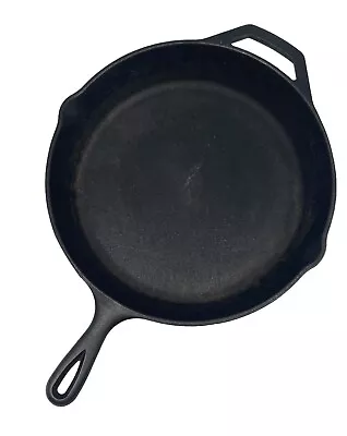 Vintage Lodge Cast Iron Skillet With Assist Handle 12  10SK Made In USA • $44.99