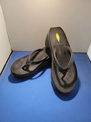 Volatile Black Faux Snake Skin Flip Flops Size 7 • $12