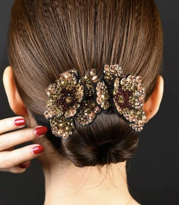 £4 • Buy Jewelled Hair Clip. Fashion Hair Grip. Rhinestone. Champagne. Brand New