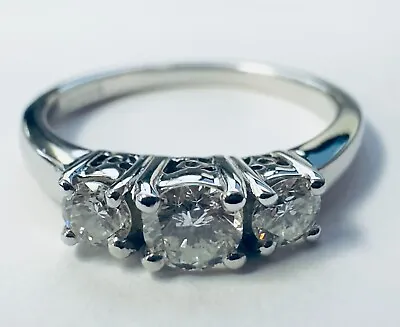 £595 • Buy Platinum 3 Stone Diamond Trilogy Ring 0.50cts Size M