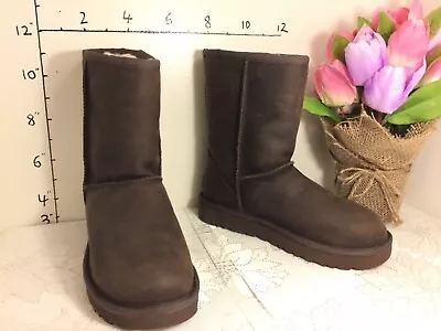 UGG CLASSIC SHORT 1016559 Brownstone Leather AUTHENTIC Size 5 New #3059 • $99.99