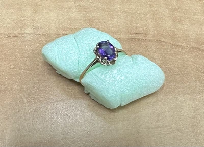£50 • Buy 9ct Gold Amythest Ring