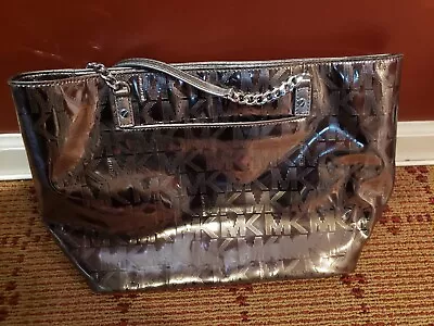 Michael Kors Silver Bag • $29.99