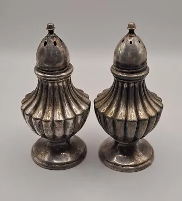 Vintage W.B. Mfg Co. Silver Plated Salt & Pepper Shakers • $16.99