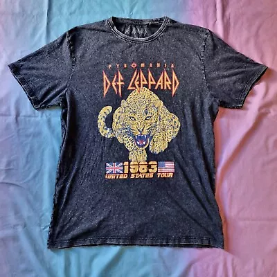 Def Leppard Pyromania T-shirt (Size L 2022) • $40