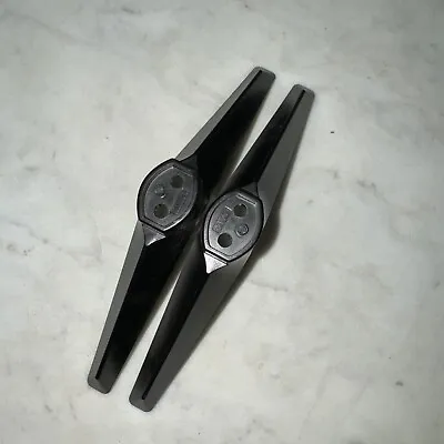 VIZIO D32H-J09 TV Stand Base Legs OEM Pair • $9.88