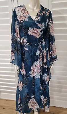 $29.99 • Buy CITY CHIC Wrap Dress - Size S