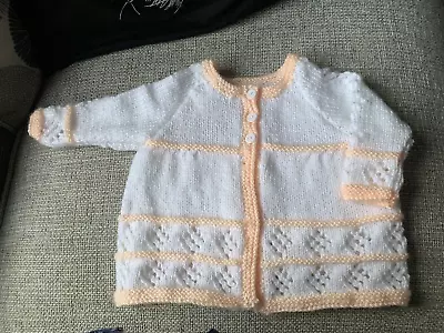 New Handknitted Matinee Jacket Chest 16 Ins (approx 3-6 Mths) • £3.95