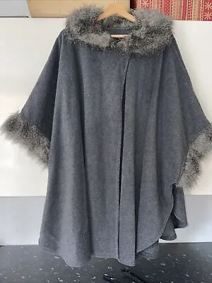 £6 • Buy Marks And Spencer Faux Fur Collar Cape