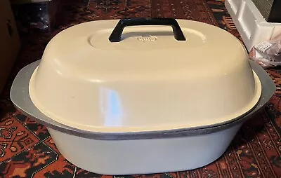 Vintage LARGE Oval Almond CLUB Aluminum Dutch Oven/ Roaster ~18.5 X 11.5 X 9.25 • $109