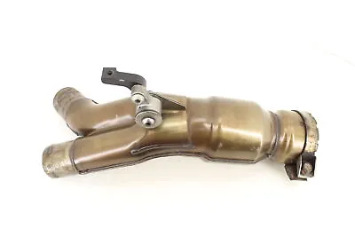 2006 Yamaha Yzf R1 Exhaust Midpipe Mid Middle Pipe 5vy-14740-00-00 • $82.42