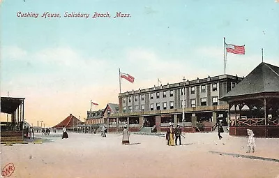 Postcard ~Salisbury Beach Massachusetts Cushing House People Walking On Beach • £4.27