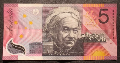 $16 • Buy 2001 Federation Issue ...five Dollar...........bb 01 924928