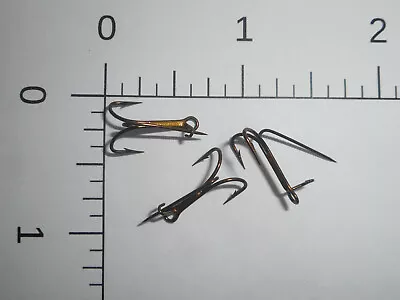 10 Mustad #10 Double Limerick Outside Hooks With Safety Pin Ringed Bronzed 79041 • $9.99