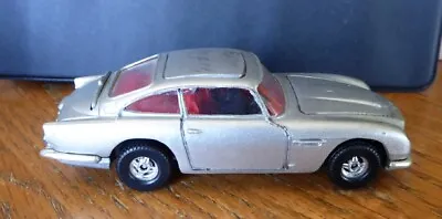 VINTAGE CORGI TOYS 007 JAMES BOND ASTON MARTIN DB5 Die Cast #271 • $41.58