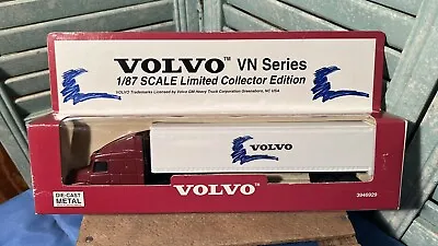 Volvo VN Series 1/87 Scale Limited Edition Die Cast Metal Tractor Trailer Truck • $26