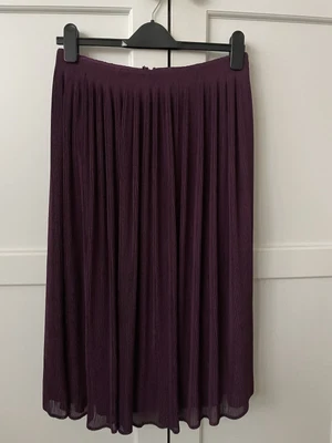 £12 • Buy Reiss Burgandy Lined Pleated Skirt Size 10