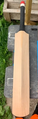 £60 • Buy Adult Cricket Bat DAMAGED