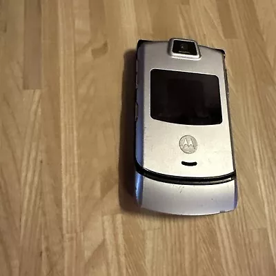 Motorola RAZR V3M Silver • $12