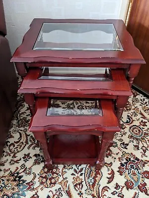£4.99 • Buy Nest Of Tables 3 Mahogany Colour  & Bevelled Glass Side Coffee Tables