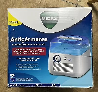 Vicks 1 Gallon Cool Mist Humidifier V3900 Blue/White • $15