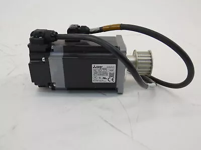 Mitsubishi HF-KN43K AC Servo Motor 101V 2.7A 3000RPM 400W • $200