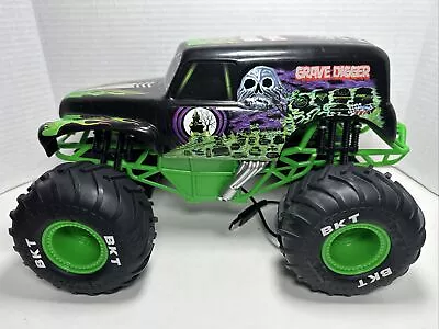 Spin Master Monster Jam Grave Digger 1:15 Scale RC Monster Truck NO REMOTE • $16.99