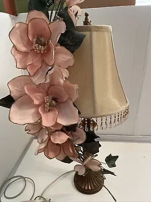 Home Interiors Beaded Boutique Lamp And Magnolia Pink Swag  • $55