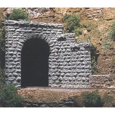 Chooch Enterprises - Single Cut Stone Tunnel Portal HO • $12.16